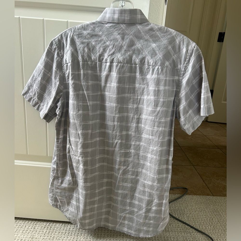 Travis Matthew Button Down - image 3